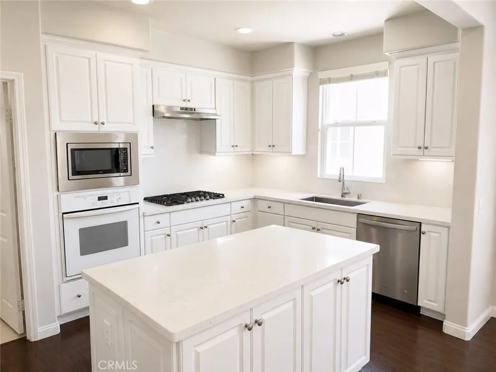 15563 Jasmine Place Tustin, CA 92782