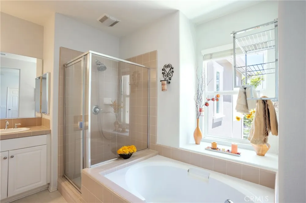 15563 Jasmine Place Tustin, CA 92782