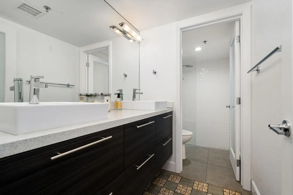 1530 Kaweah Road Palm Springs, CA 92262