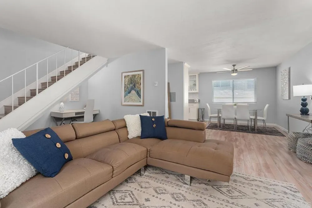 515 Stratford Court #3 Del Mar, CA 92014