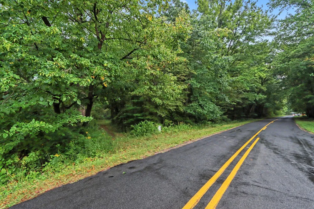 Whiskey Run Rd. Paw Paw, MI 49079