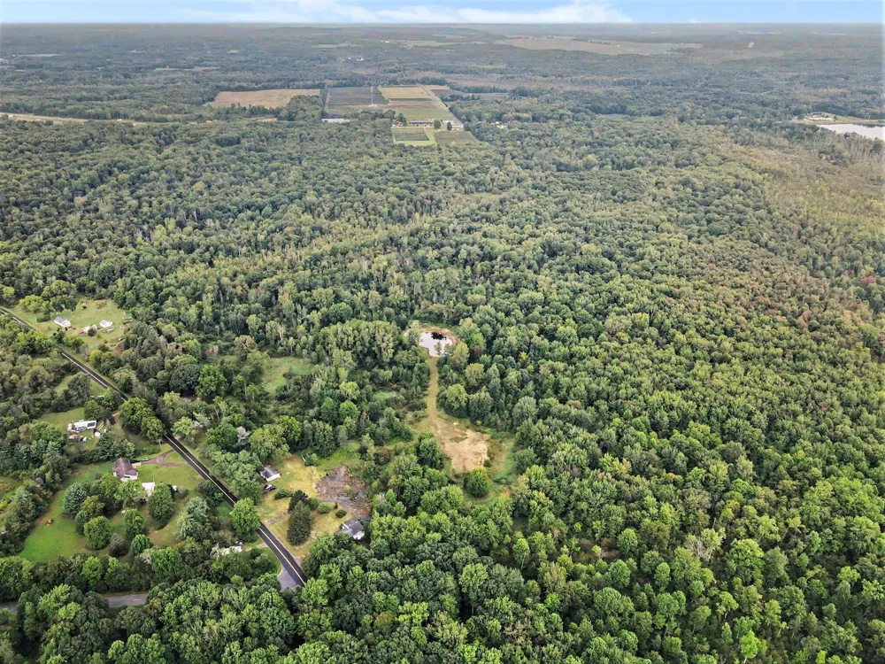 Whiskey Run Rd. Paw Paw, MI 49079