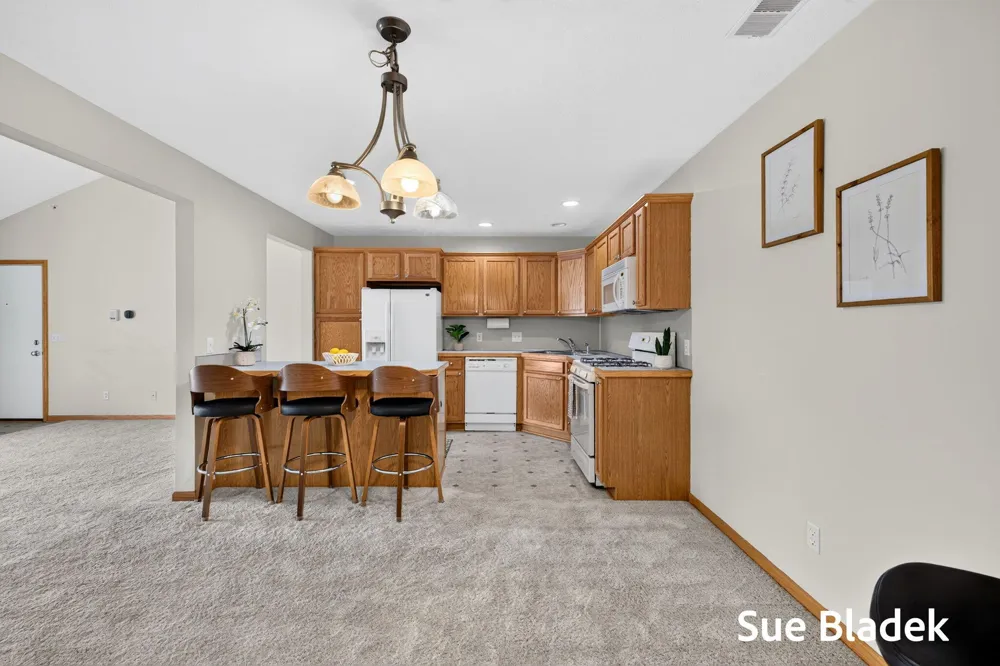3089 E Crystal Waters Drive #8 Holland, MI 49424
