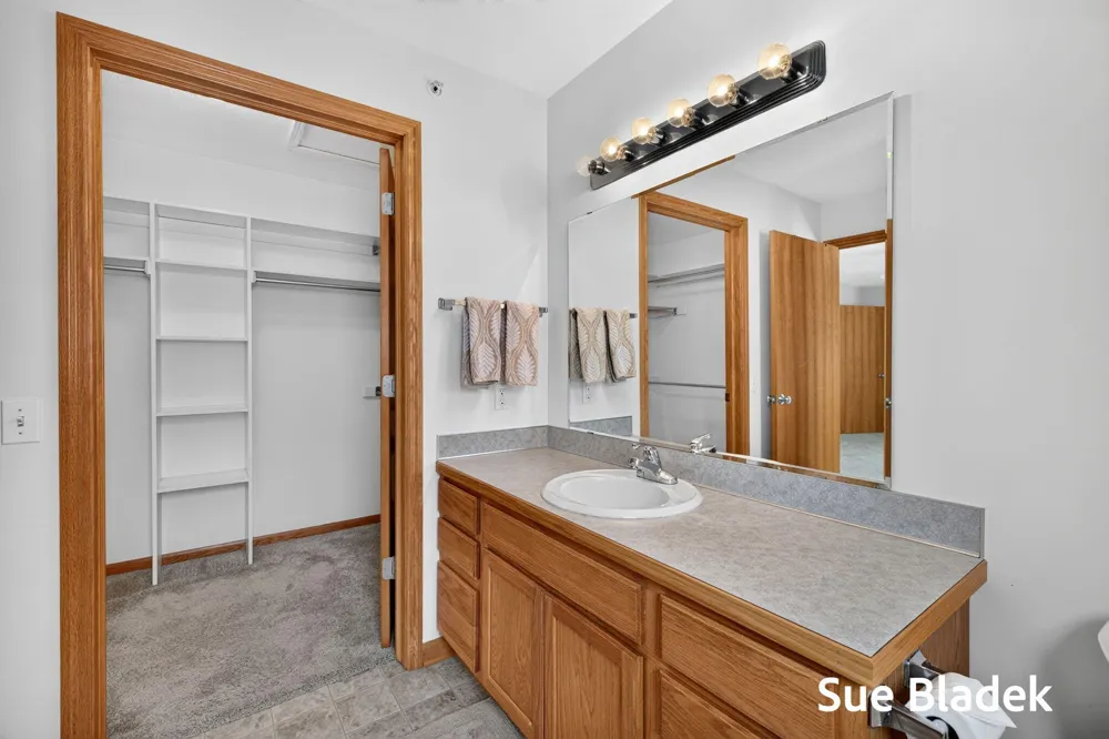 3089 E Crystal Waters Drive #8 Holland, MI 49424