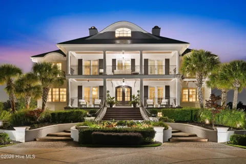 1120 Harborway Place