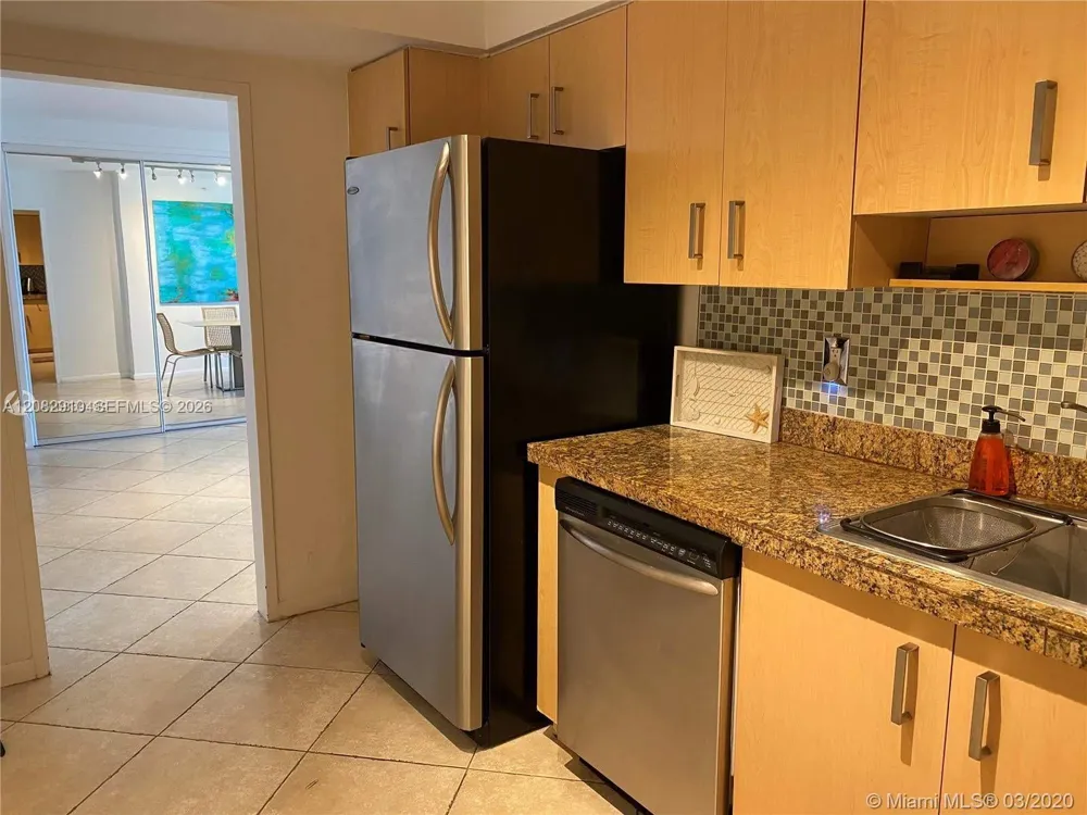 9195 Collins Ave #414 Surfside, FL 33154