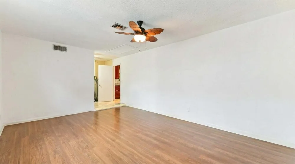 428 ALEMEDA DRIVE Palm Springs, FL 33461