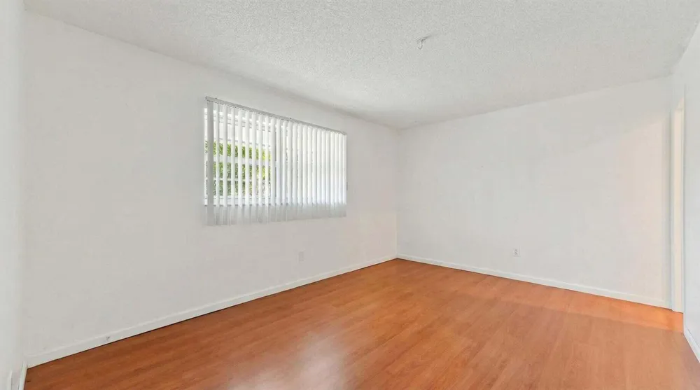 428 ALEMEDA DRIVE Palm Springs, FL 33461