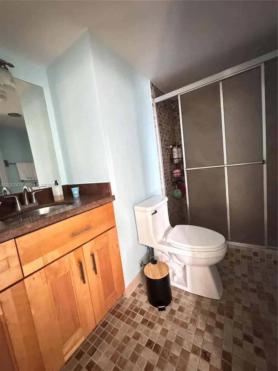 3545 NE 166th St #703 North Miami Beach, FL 33160