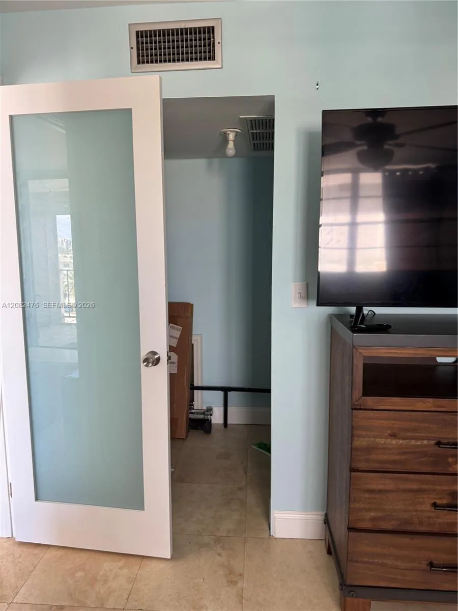 3545 NE 166th St #703 North Miami Beach, FL 33160
