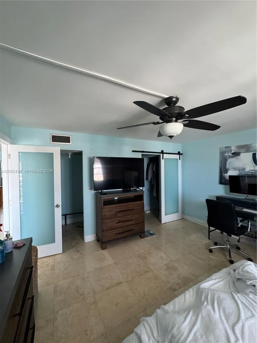 3545 NE 166th St #703 North Miami Beach, FL 33160