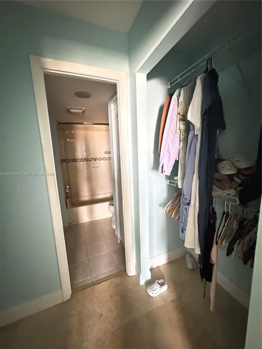 3545 NE 166th St #703 North Miami Beach, FL 33160