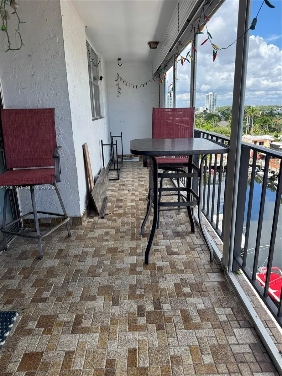 3545 NE 166th St #703 North Miami Beach, FL 33160