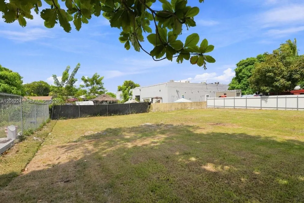 10215 SW 184th St Cutler Bay, FL 33157