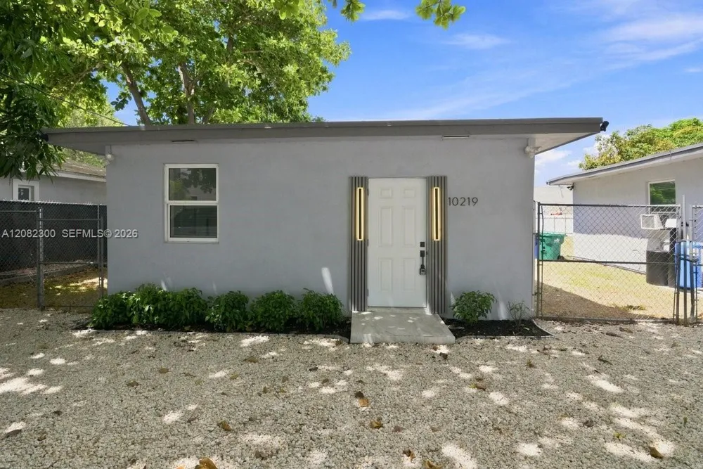10219 SW 184th St Cutler Bay, FL 33157