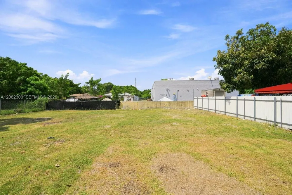 10219 SW 184th St Cutler Bay, FL 33157