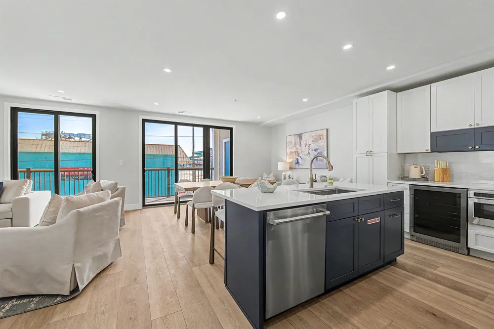 323 E Oak Avenue Wildwood, NJ 08260