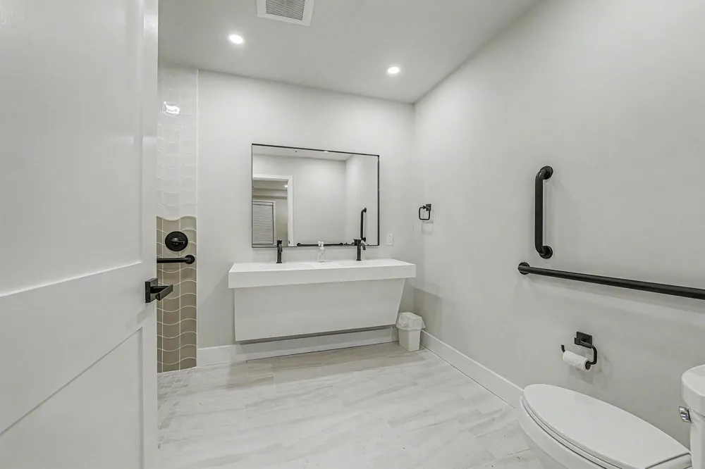 323 E Oak Avenue Wildwood, NJ 08260