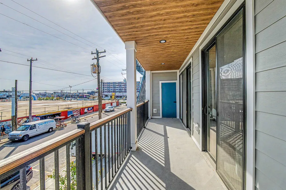 323 E Oak Avenue Wildwood, NJ 08260