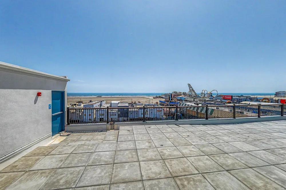 323 E Oak Avenue Wildwood, NJ 08260