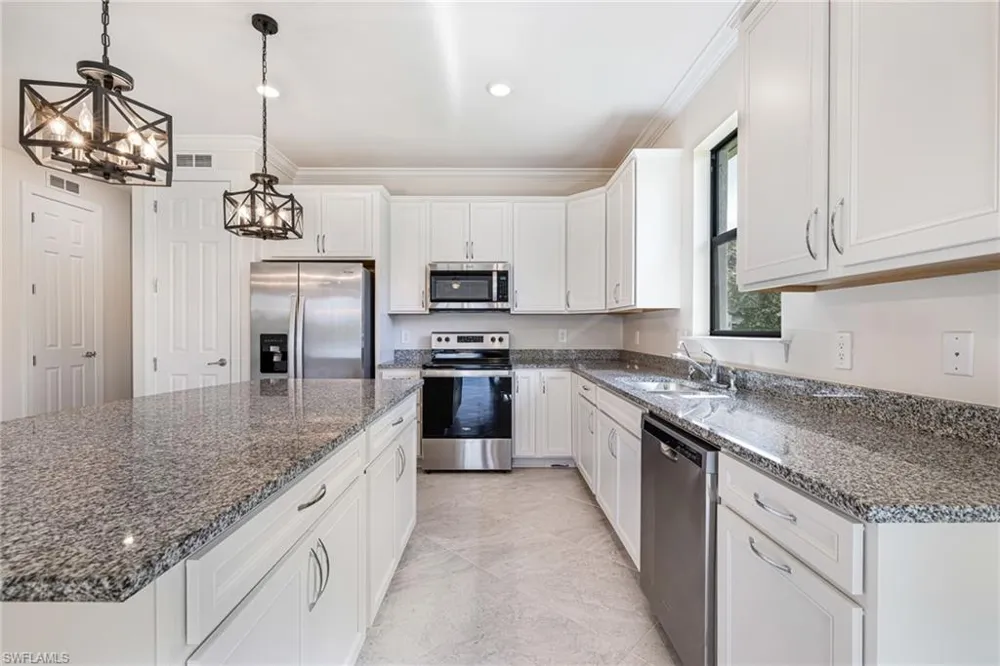 3421 Hampton Boulevard Alva, FL 33920