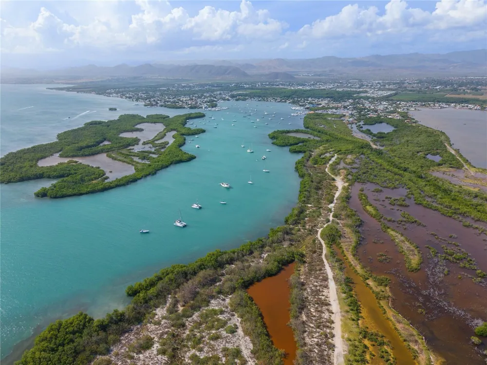 Km. 12.2 BARRIO AGUIRRE Salinas, PR 00751