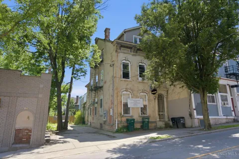 215 Warner Street