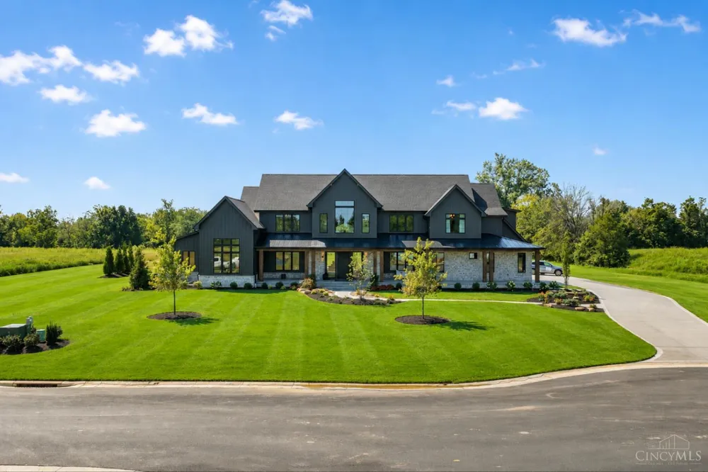 9870 Christian Court Hamilton, OH 45140