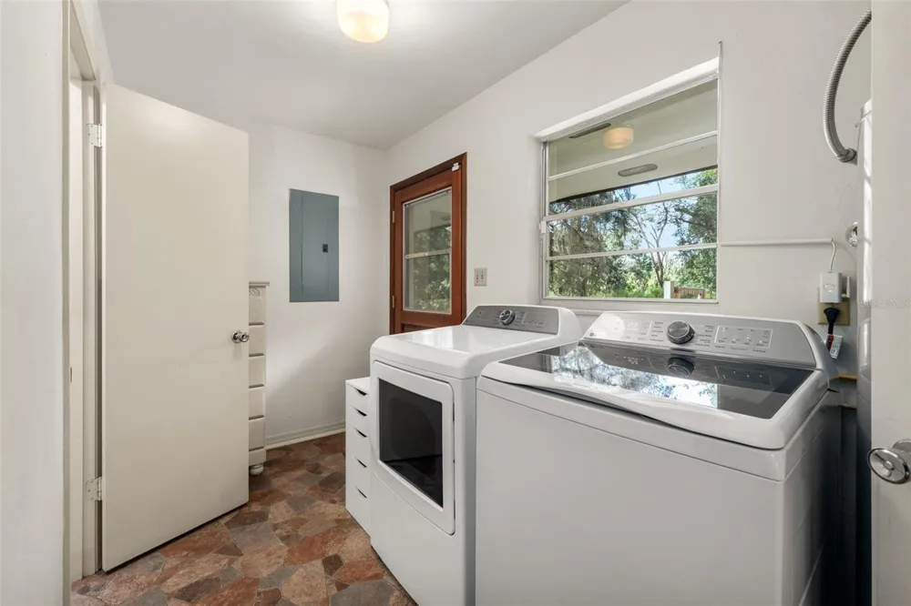 7214 SW 31ST PLACE Gainesville, FL 32608