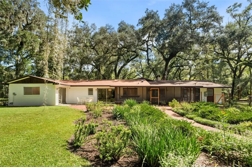 7214 SW 31ST PLACE Gainesville, FL 32608