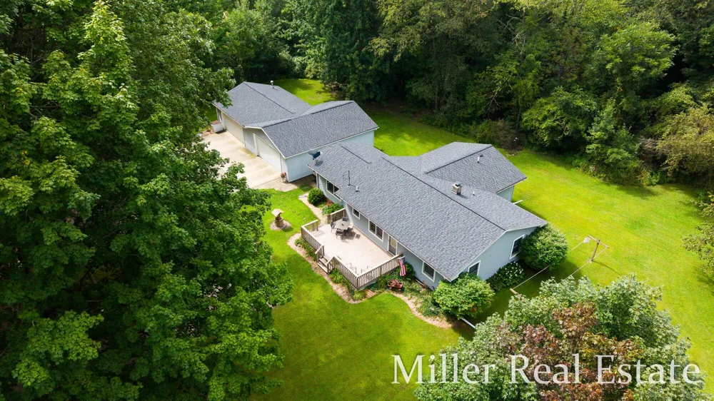 4695 Farrel Road Carlton Township, MI 49058