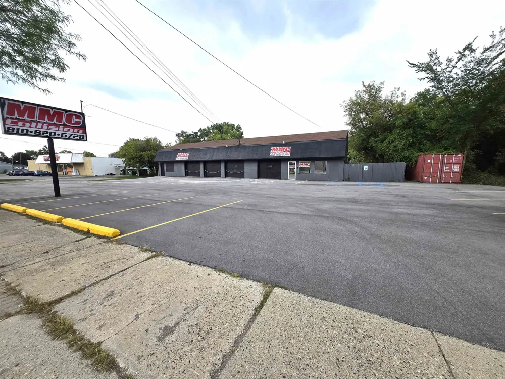 4356 S Saginaw Street Burton City, MI 48529