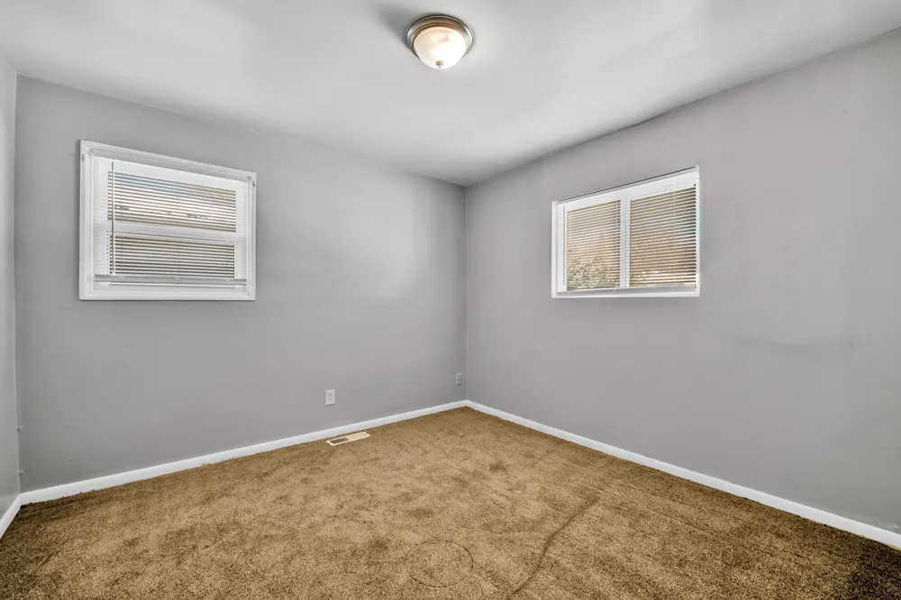 1636 E Pearl Avenue Hazel Park City, MI 48030