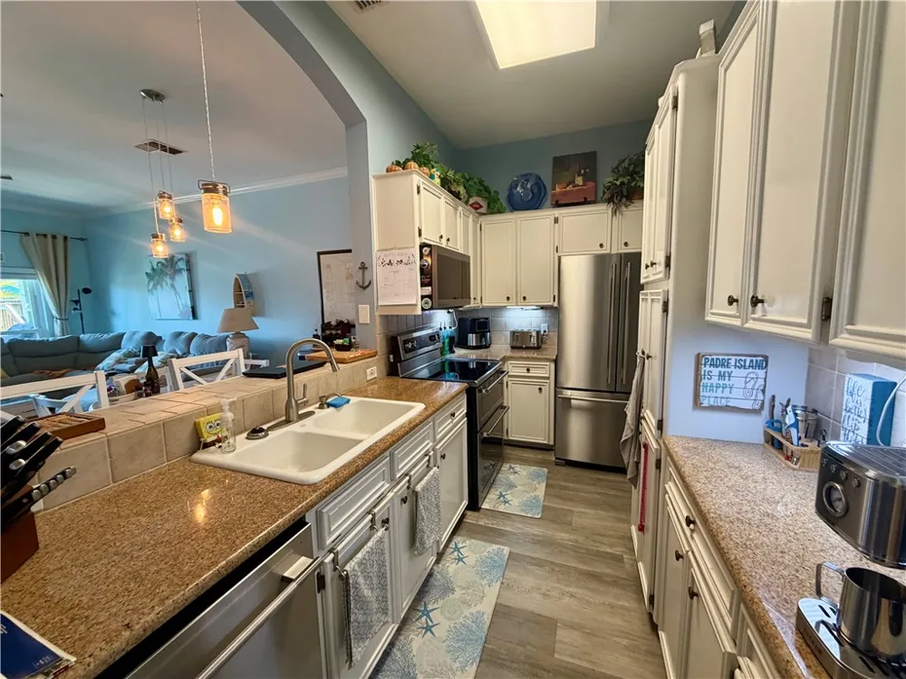 13993 Fortuna Bay Drive #B Corpus Christi, TX 78418