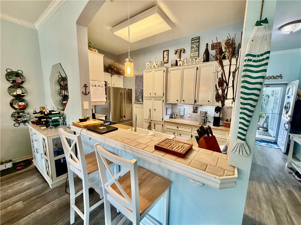 13993 Fortuna Bay Drive #B Corpus Christi, TX 78418