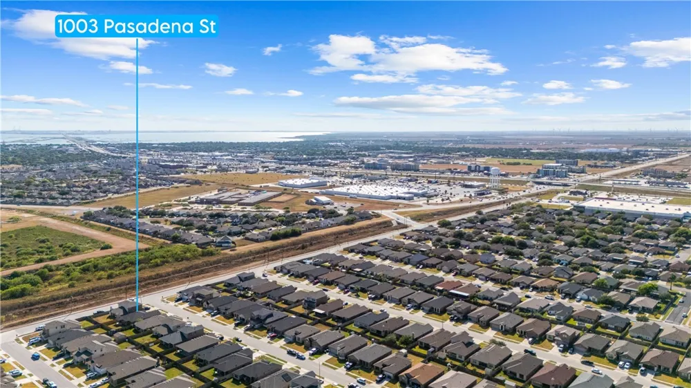 1003 Pasadena Street Portland, TX 78374