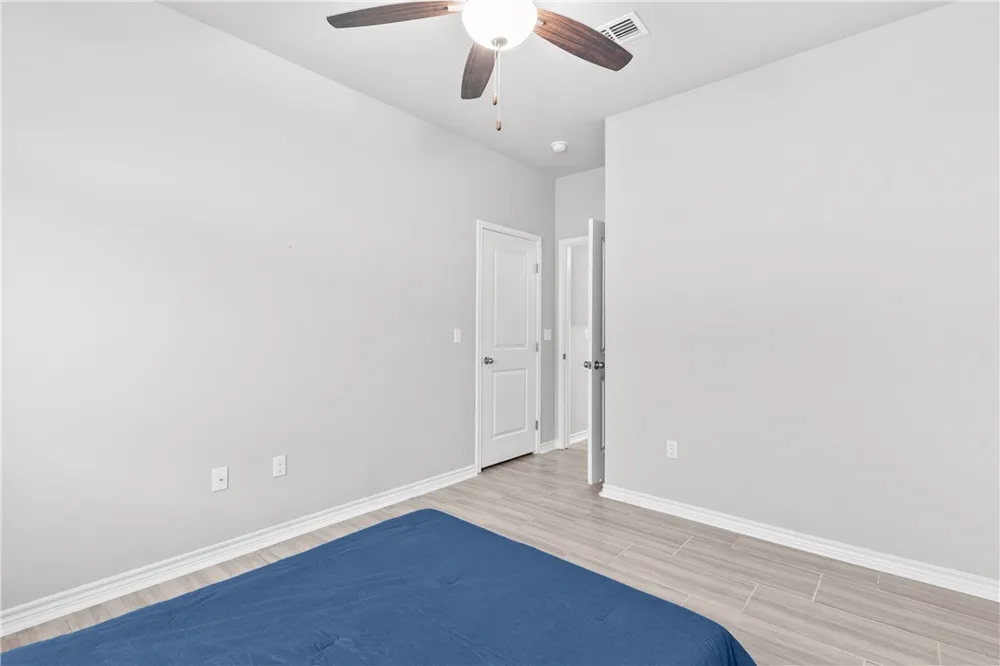 1003 Pasadena Street Portland, TX 78374