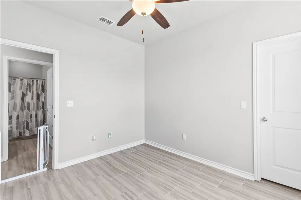 1003 Pasadena Street Portland, TX 78374