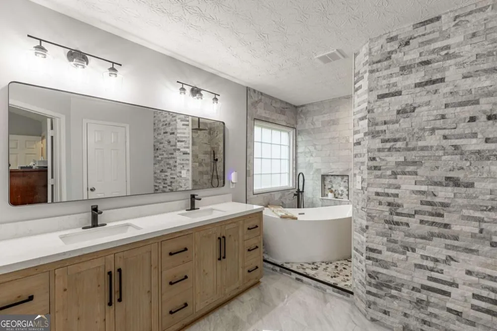 8860 Creekstone Place Gainesville, GA 30506