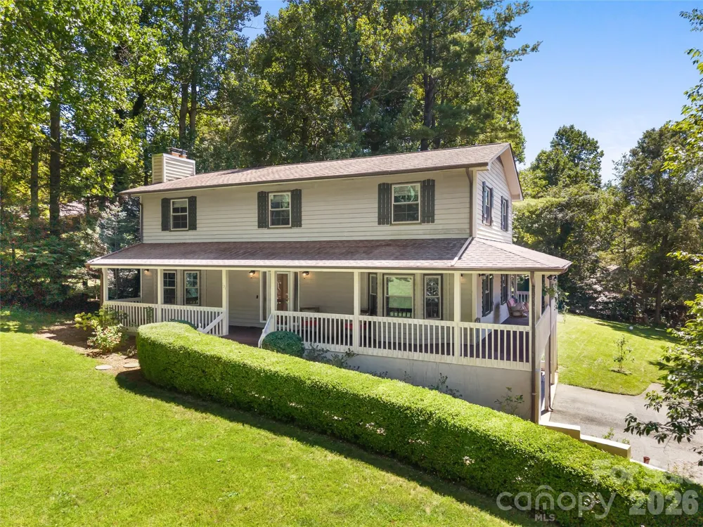 121 Churchill Downs Drive Fairview, NC 28730