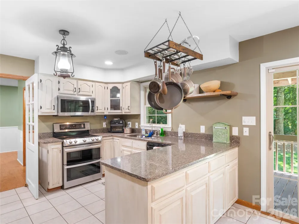 121 Churchill Downs Drive Fairview, NC 28730