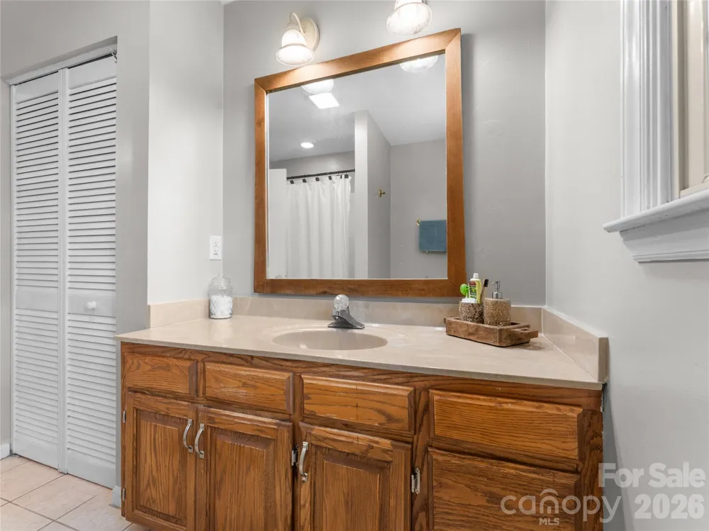 121 Churchill Downs Drive Fairview, NC 28730