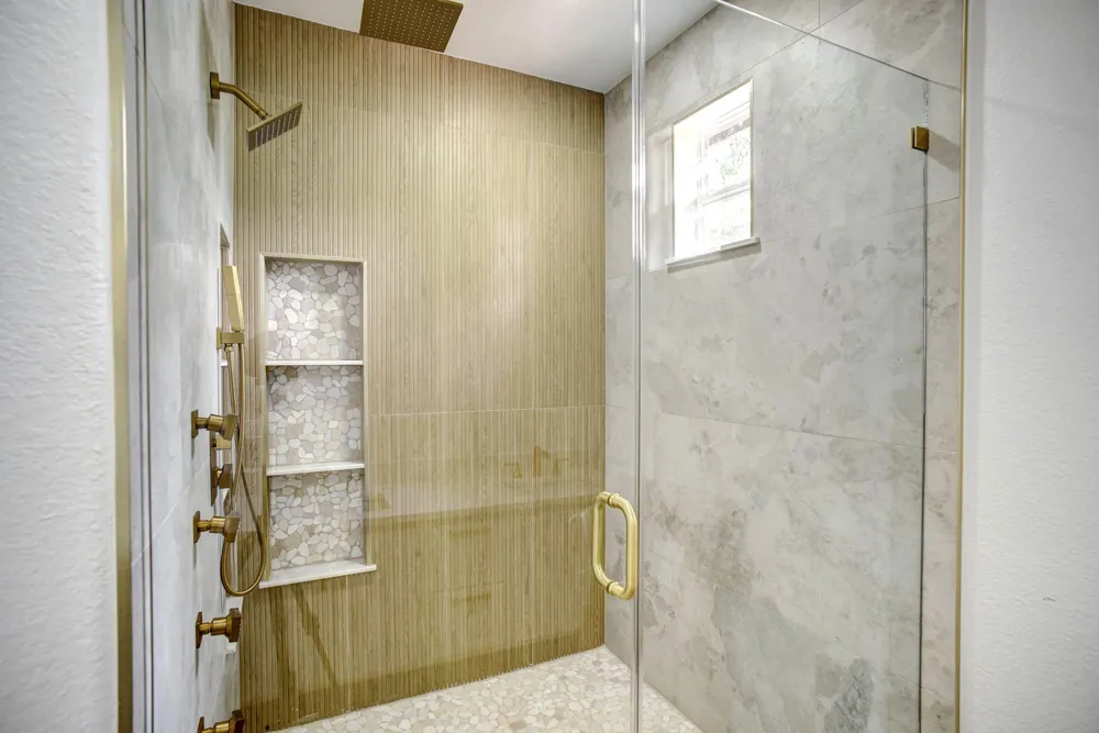 110 Mamalu Bastrop, TX 78602