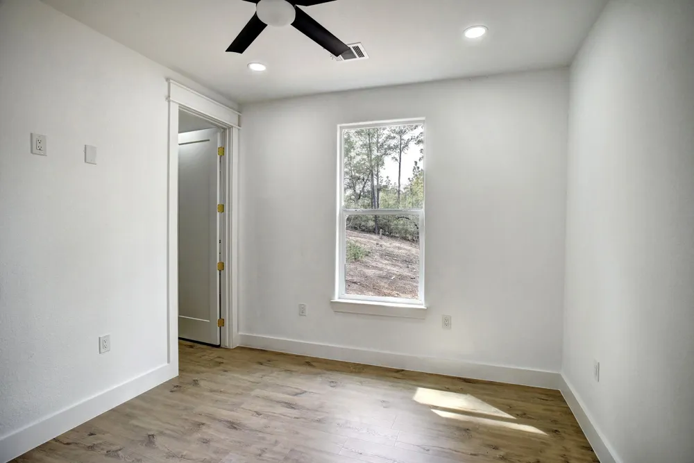 110 Mamalu Bastrop, TX 78602
