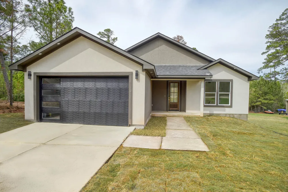 110 Mamalu Bastrop, TX 78602