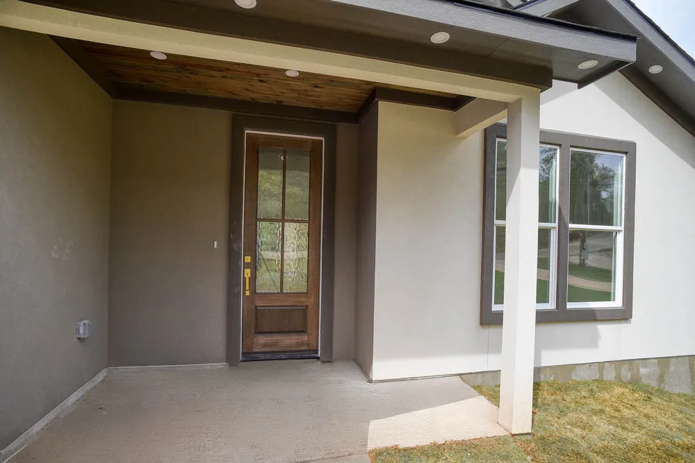 110 Mamalu Bastrop, TX 78602