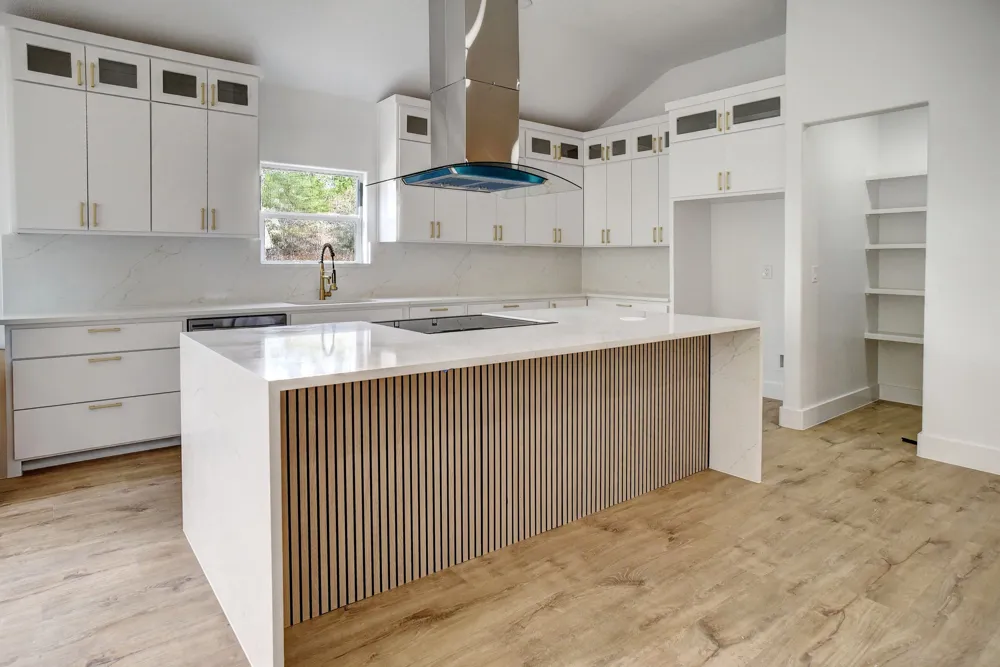 110 Mamalu Bastrop, TX 78602