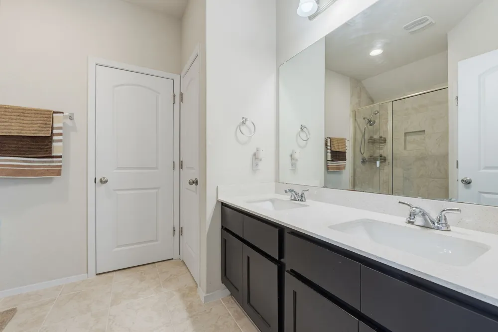 120 Blue Agate Court Jarrell, TX 76537
