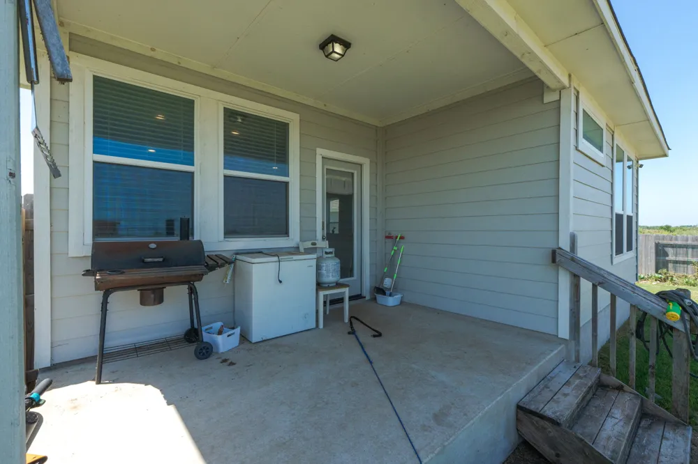 120 Blue Agate Court Jarrell, TX 76537