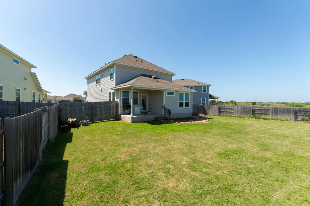 120 Blue Agate Court Jarrell, TX 76537
